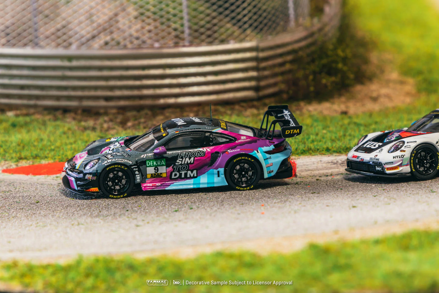Tarmac Works 1:64 Porsche 911 GT3 R DTM 2023 Tim Heinemann T64-084-23DTM09