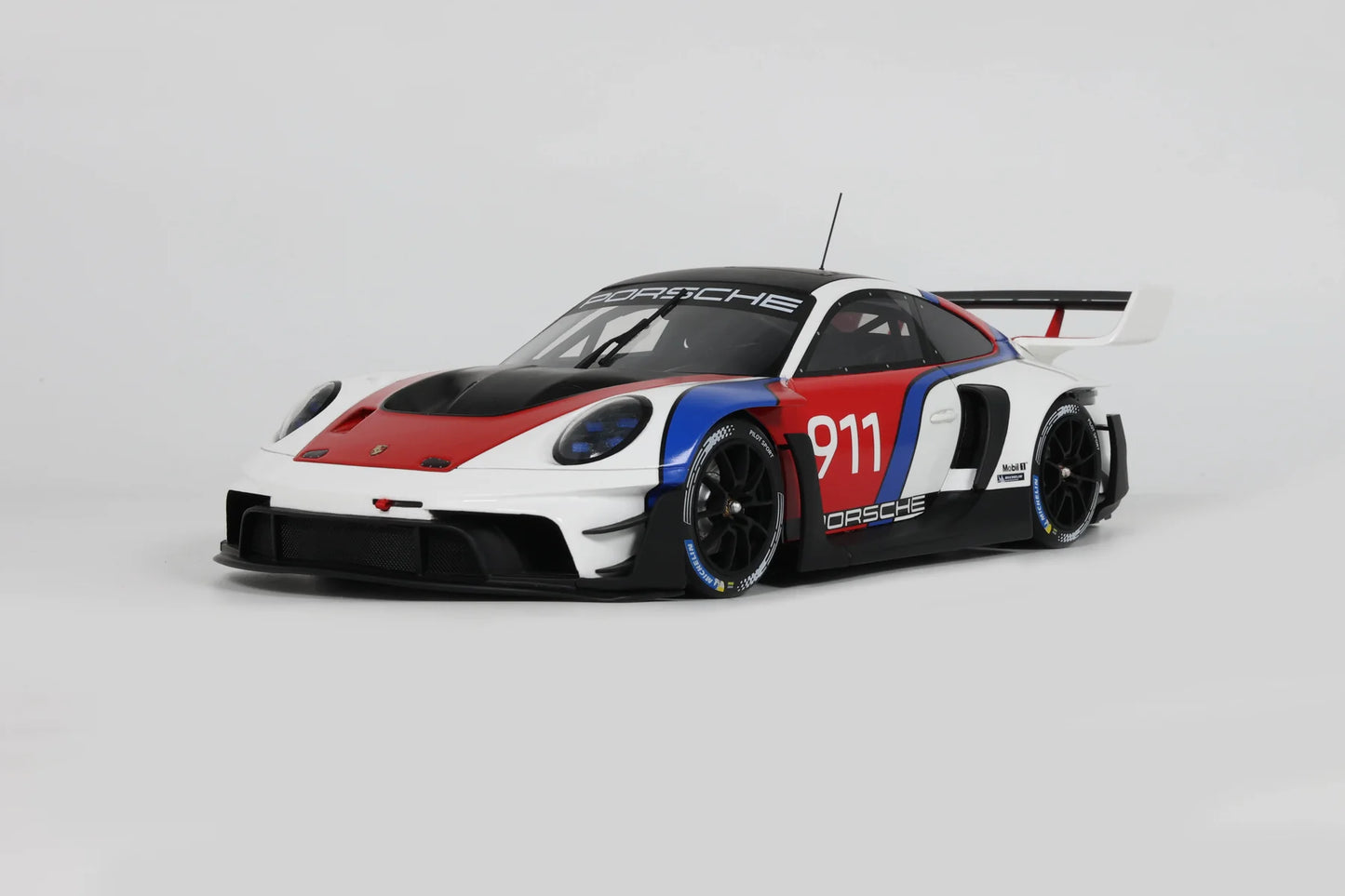 GT Spirit 1:18 Porsche 911 (992) GT3 R Rennsport White 2023 (Preorder)