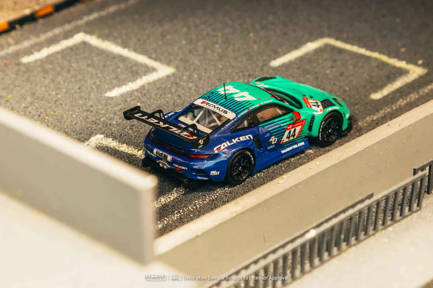 Tarmac Works 1:64 Porsche 911 GT3 R #44 Nurburgring 24h 2023 J. Eriksson / T. Heinemann / N. Menzel / M. Ragginger – IXO Models Collab – Hobby64