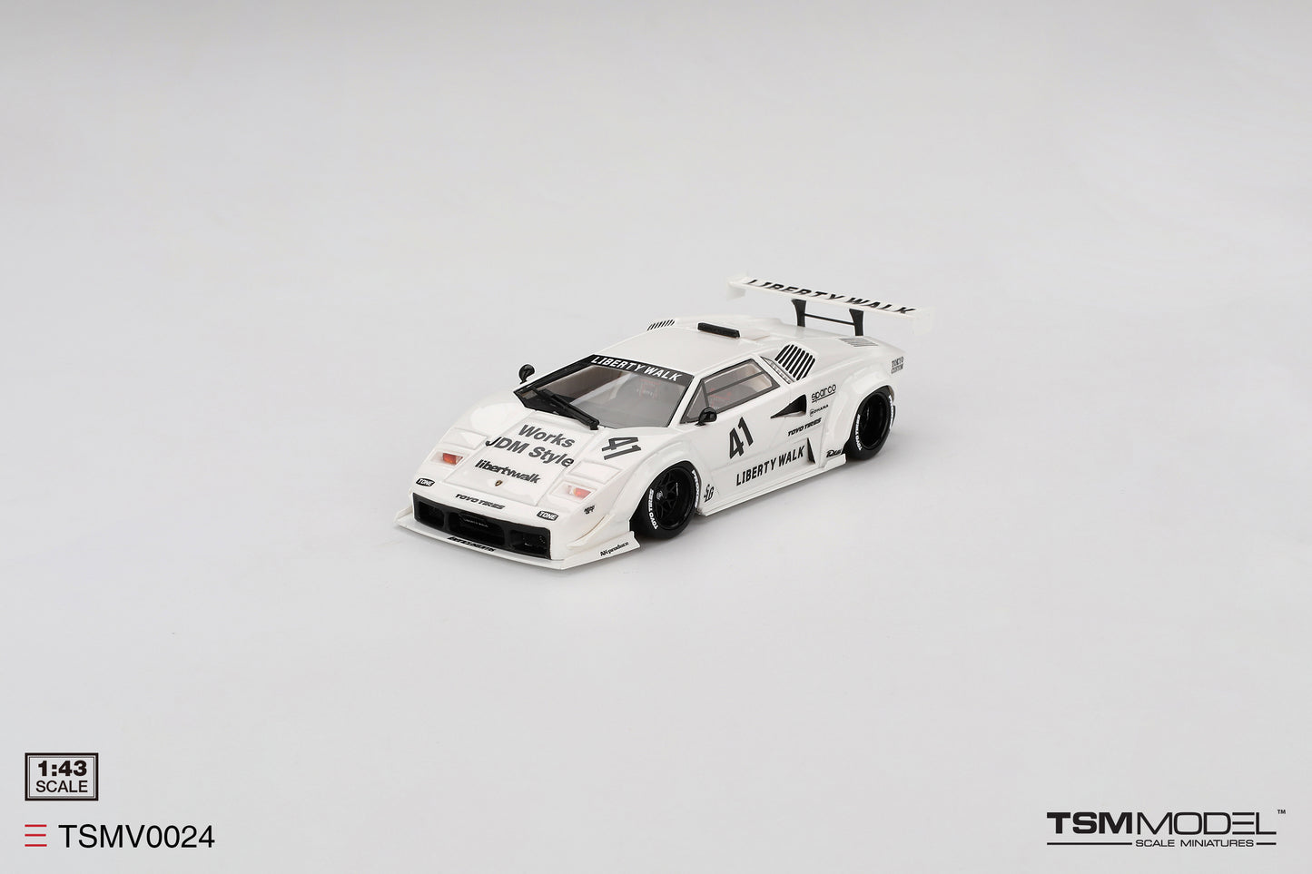 TSM 1:43 Lamborghini Countach LB-WORKS White 2024 Tokyo Auto Salon TSMV0024