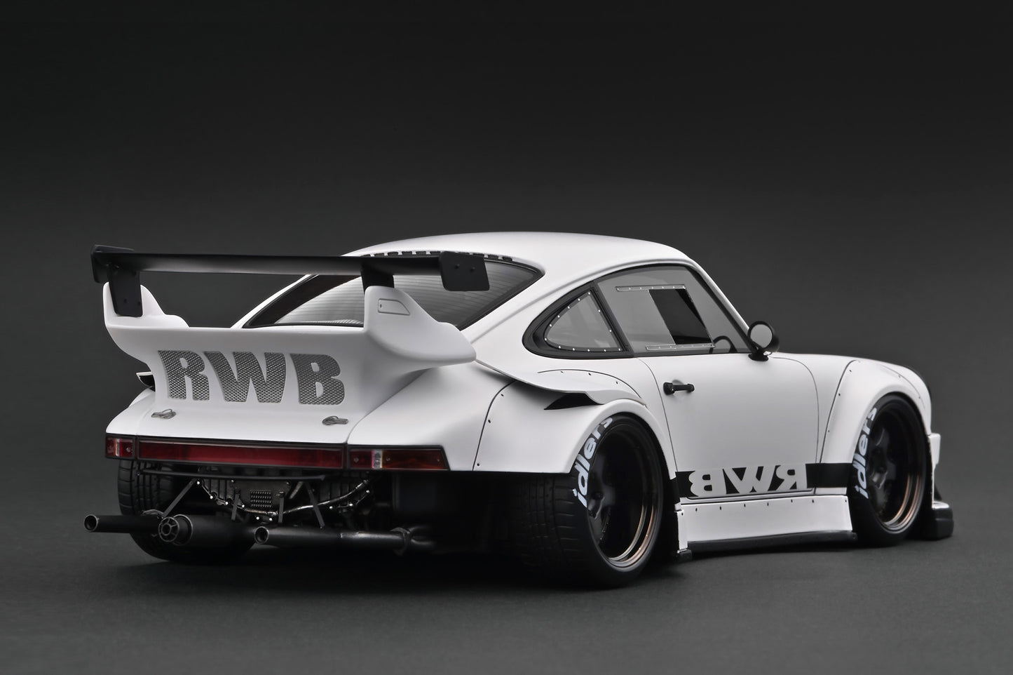 Ignition Model 1:18 RWB 930 Matte White IG3696