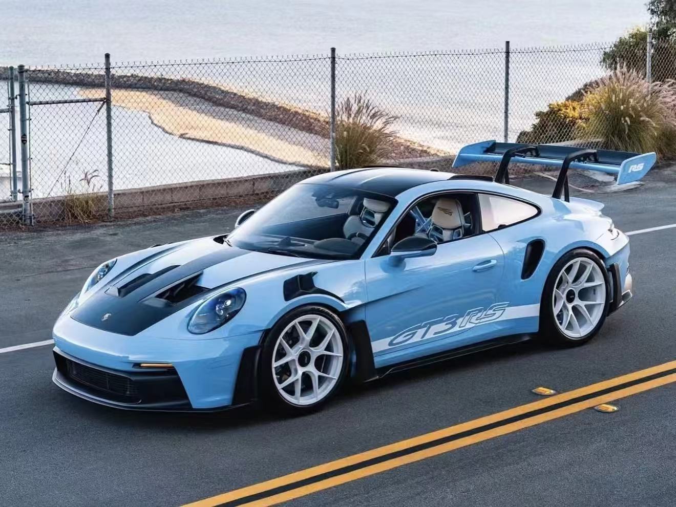 (Preorder) HH Model 1:64 Porsche 992 GT3 RS