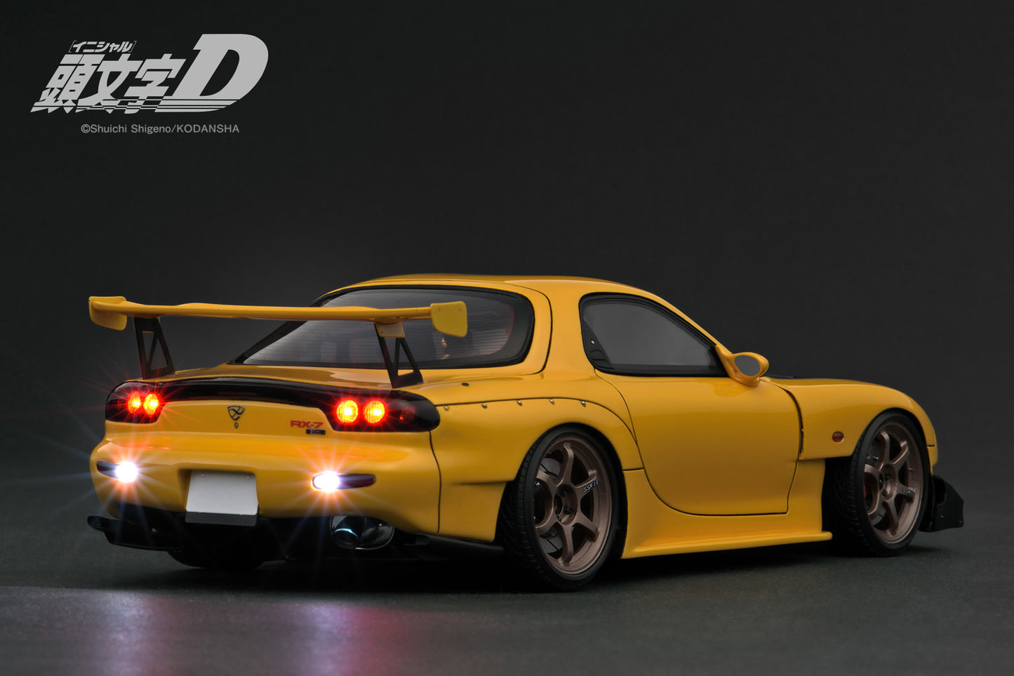 (Preorder) Ignition Model 1:18 INITIAL D Mazda RX-7 (FD3S) Yellow with LED light IG3801