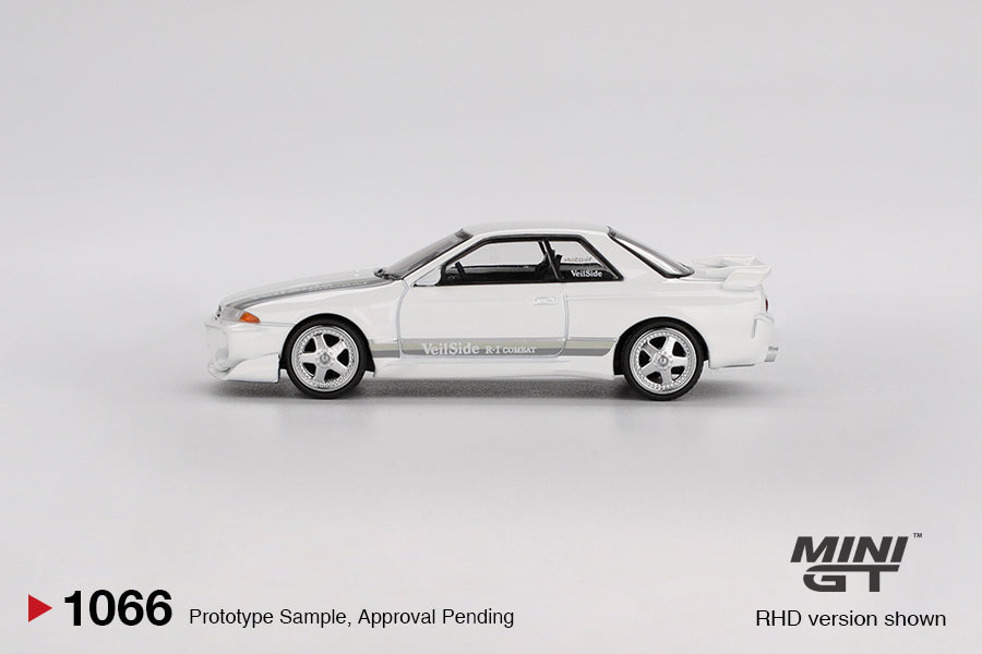 (Preorder) Mini GT 1:64 Nissan Skyline GT-R (R32) VeilSide Combat C-I White MGT01066-BL