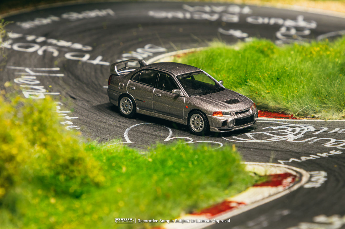 (Preorder) Tarmac Works 1:64 Mitsubishi Lancer GSR Evolution IV Silver T64G-076-SL