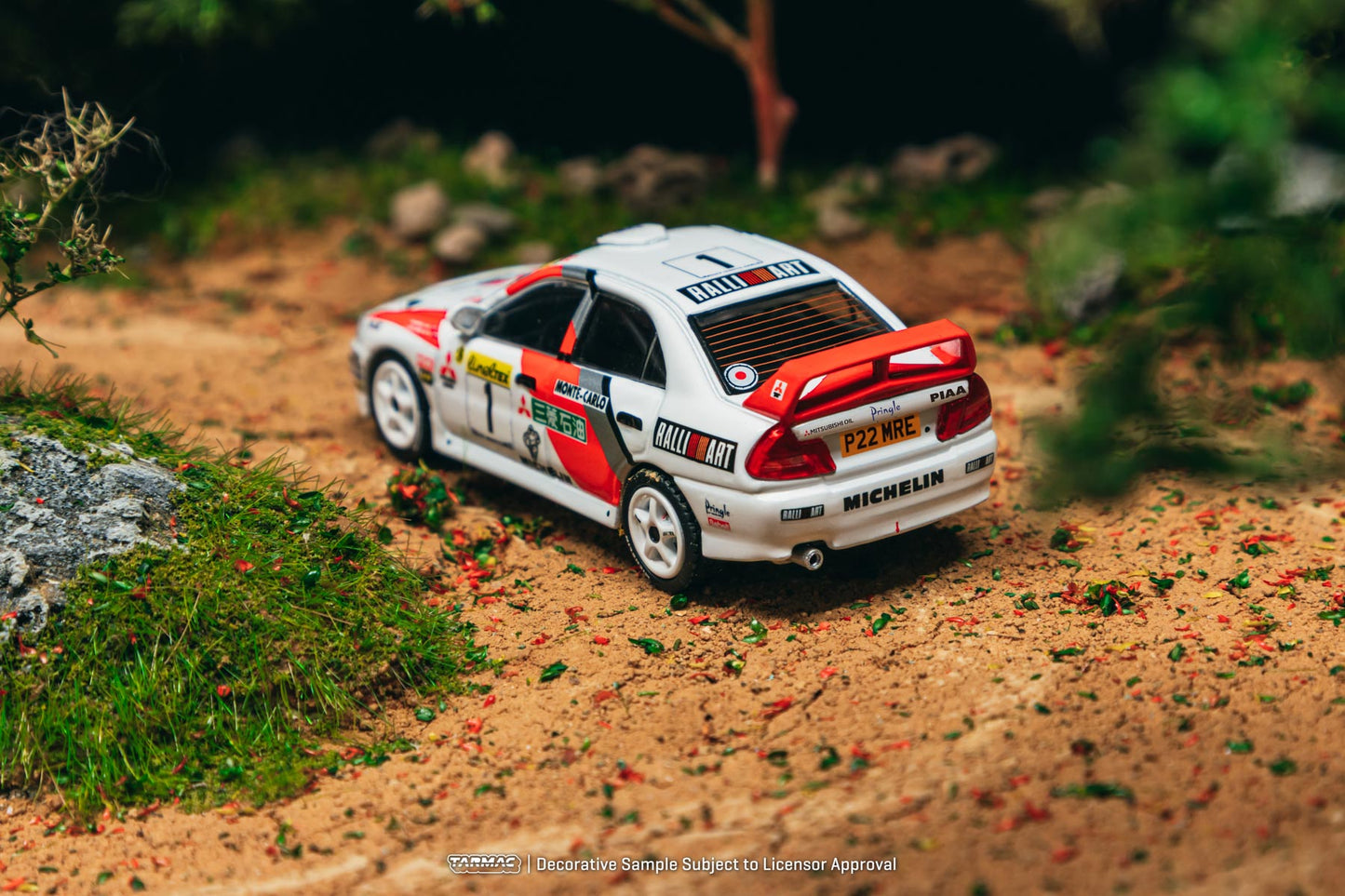 (Preorder) Tarmac Works 1:64 Mitsubishi Lancer Evolution IV Rallye Monte-Carlo 1997 Tommi Mäkinen / Seppo Harjanne T64G-076-97MCR01