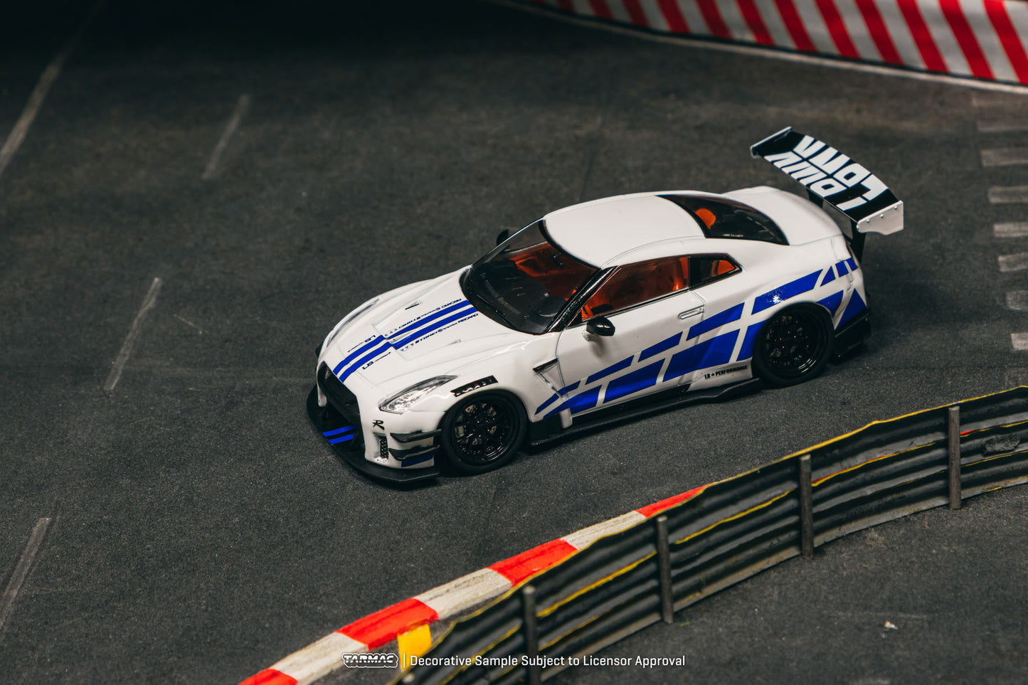 (Preorder) Tarmac Works 1:43 LB-WORKS NISSAN GT-R R35 type 2 White - licensed by Nissan T43-019-WH