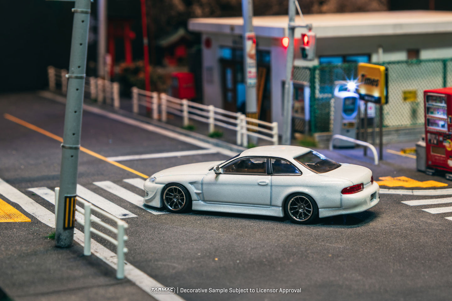 (Preorder) Tarmac Works 1:64 VERTEX Toyota Soarer JZZ30 White T64G-080-WH