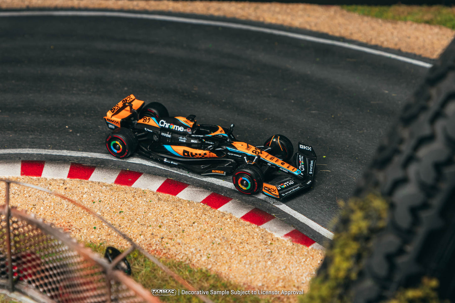 (Preorder) Tarmac Works 1:64 McLaren MCL60 Australian Grand Prix 2023 Oscar Piastri T64G-F070-OP2