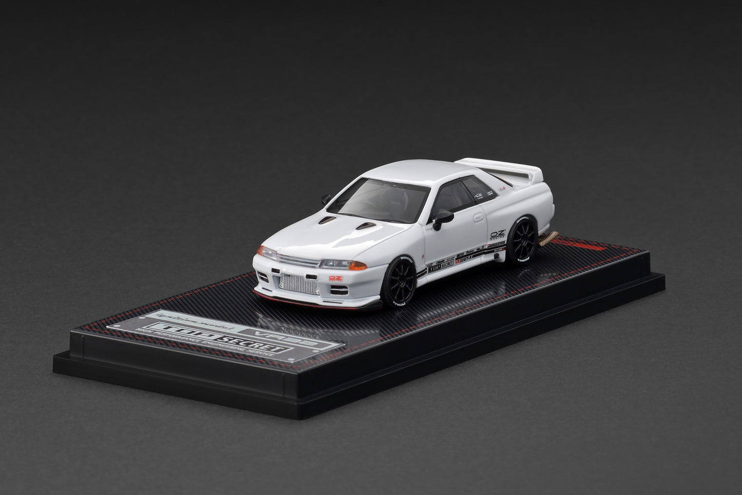 (Preorder) Ignition Model 1:64 TOP SECRET GT-R (VR32) White IG3844