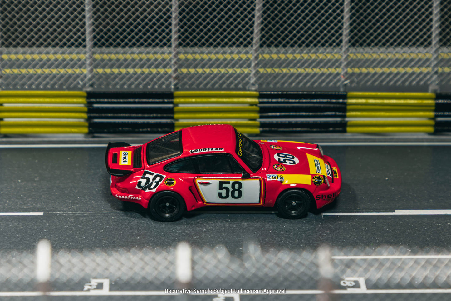 (Preorder) Tarmac Works 1:64 Porsche 911 Carrera RSR 3.0 24h Le Mans 1975 #58 T64S-024-75LM58