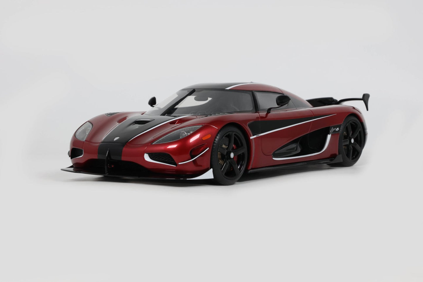 GT Spirit 1:18 KOENIGSEGG AGERA RS DEEP RED 2017 GT931
