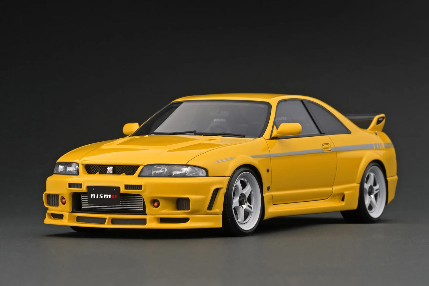 Ignition Model 1:18 Nismo 400R (BCNR33) Yellow IG3658