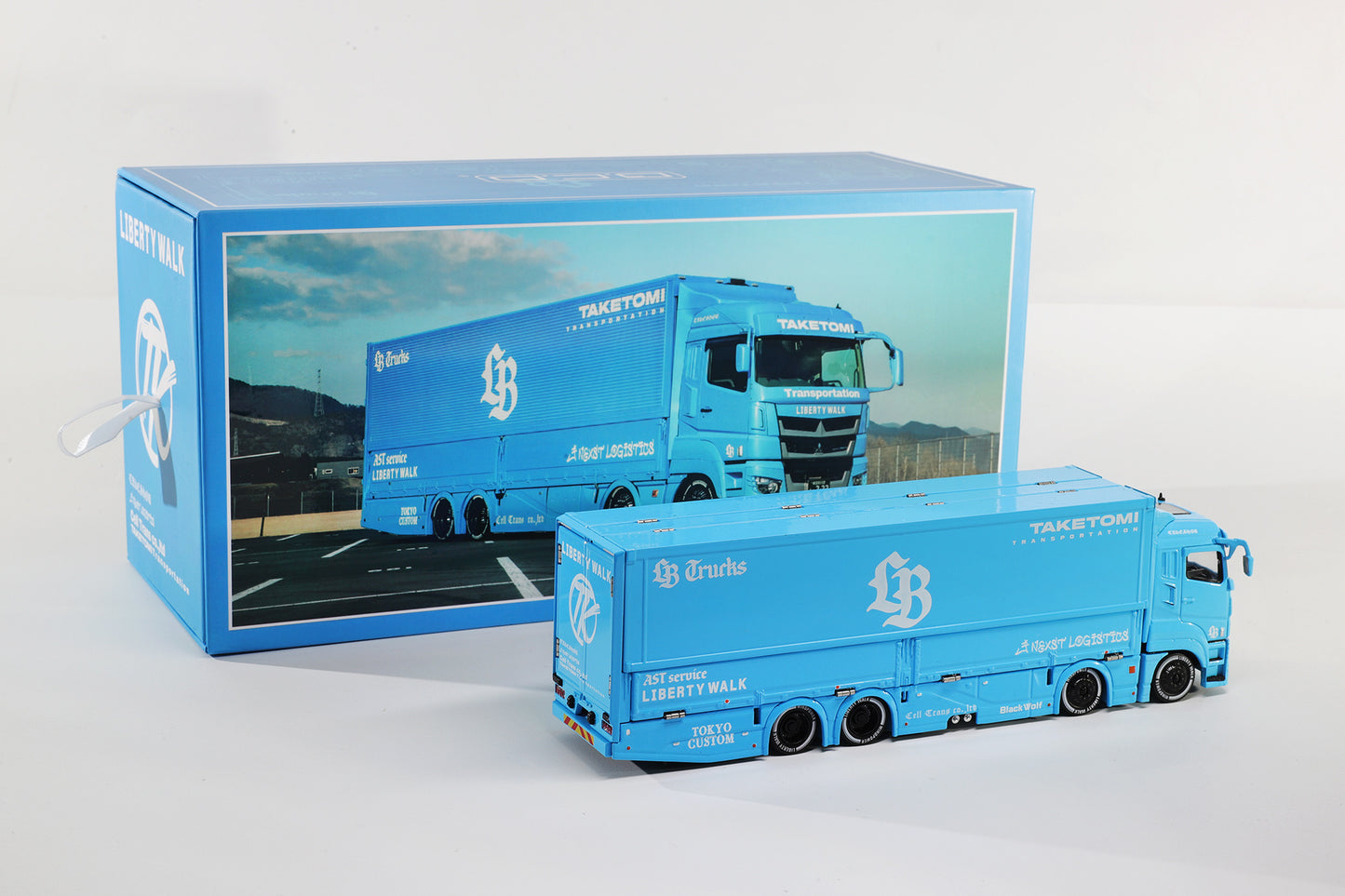 (Preorder) GCD 1:64 LB-Trucks Mitsubishi Fuso Super Great Transporter Baby BLUE KS-073-576