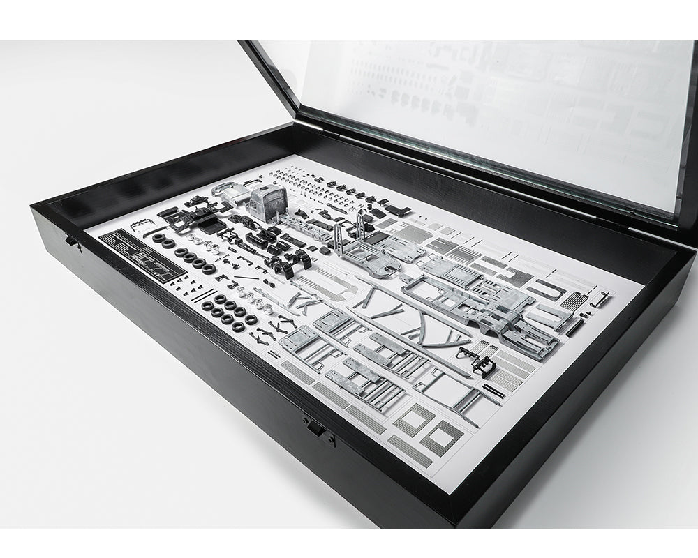 GCD 1:64 Mercedes-Benz Actros Disassemble Art Frame – Raw Metal KS-069-482