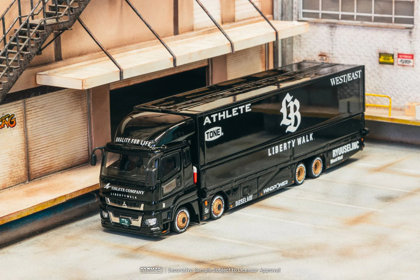 Tarmac Works 1:64 Mitsubishi Fuso Super Great LB-Trucks Liberty Walk – Truck64 T64T-TL001-LBB