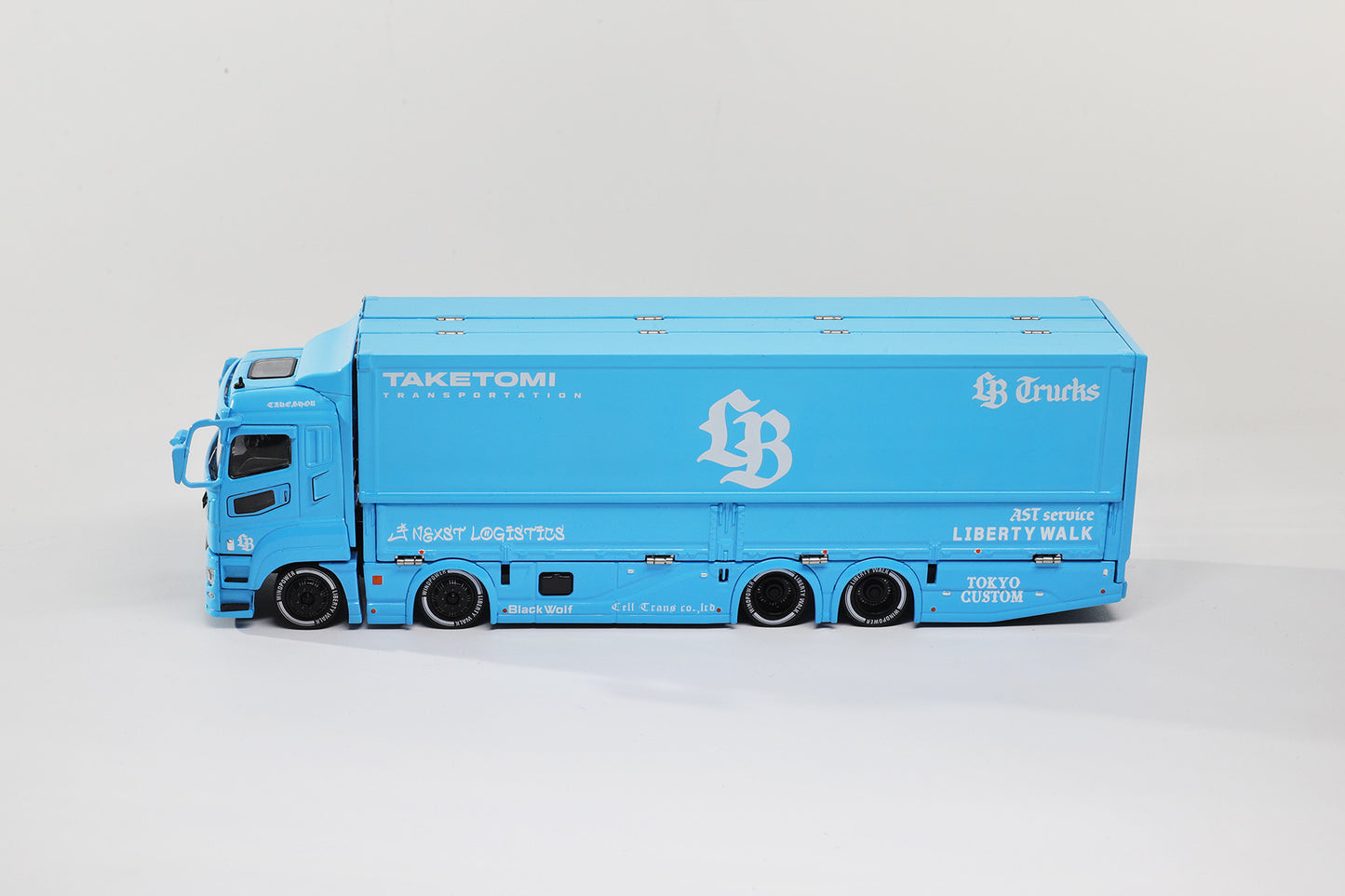(Preorder) GCD 1:64 LB-Trucks Mitsubishi Fuso Super Great Transporter Baby BLUE KS-073-576