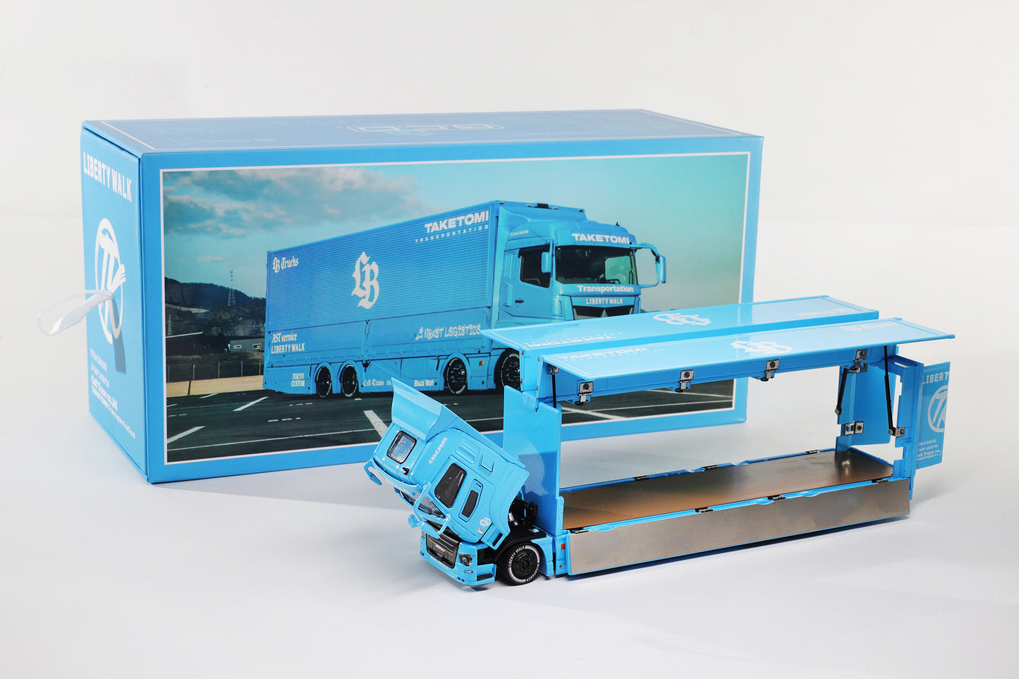 (Preorder) GCD 1:64 LB-Trucks Mitsubishi Fuso Super Great Transporter Baby BLUE KS-073-576