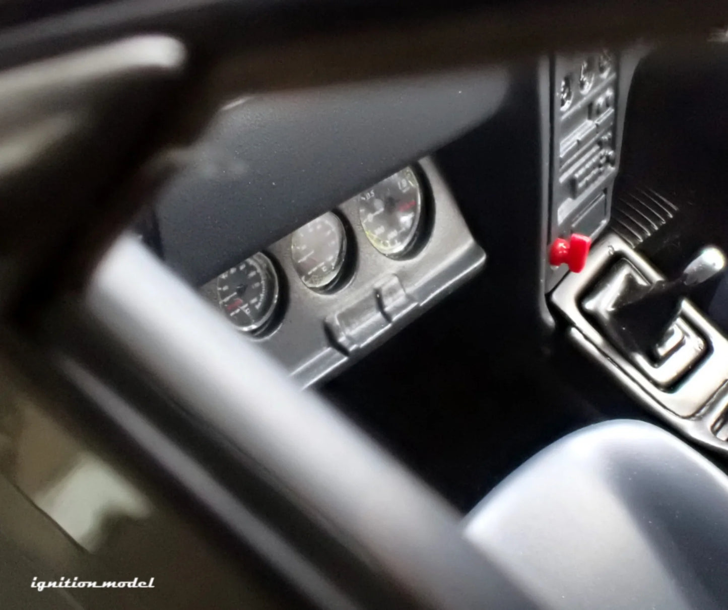 Ignition Model 1:18 Nissan NISMO 400R (BCNR33) Dark Gray Metallic IG3656