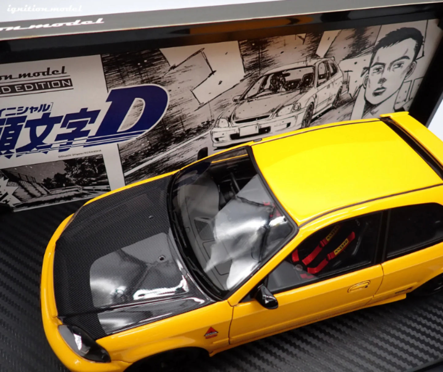 Ignition Model 1:18 Initial D Honda Civic (EK9) Type R Yellow Carbon Bonnet