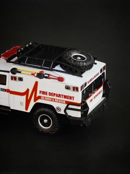 MK Miniatures 1:64 Hummer H2 Ambulance White