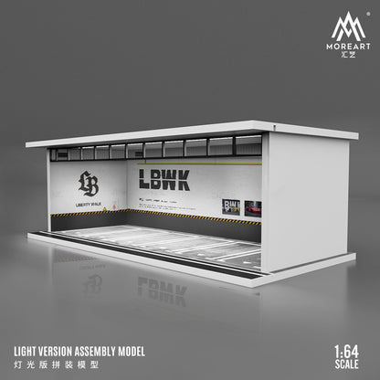 MoreArt 1:64 Parking Lot Scene - LBWK Diorama