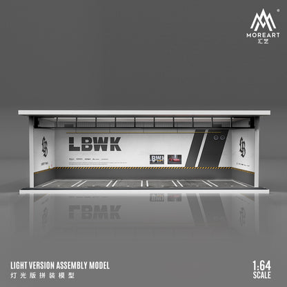 MoreArt 1:64 Parking Lot Scene - LBWK Diorama
