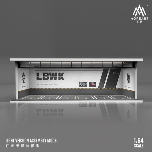 MoreArt 1:64 Parking Lot Scene - LBWK Diorama