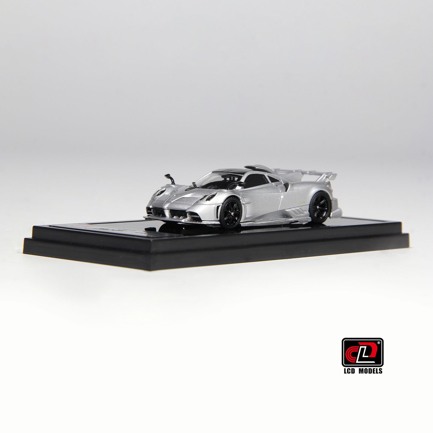 LCD 1:64 Pagani Imola Coupe [4 Colors]