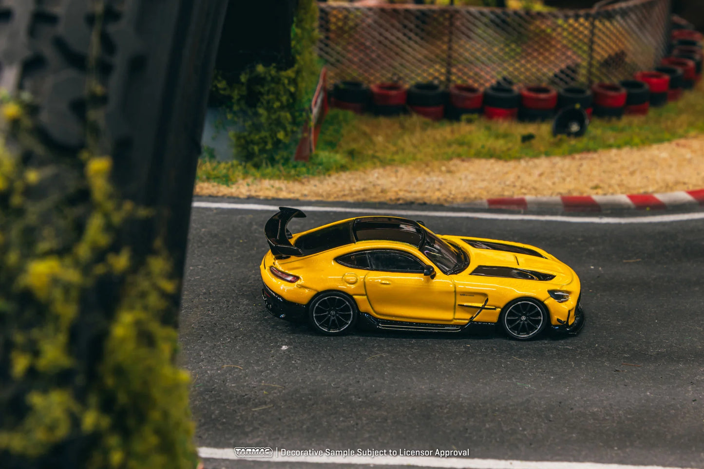 Tarmac Works 1:64 Mercedes-Benz AMG GT Black Series SHMEE150 – Global64