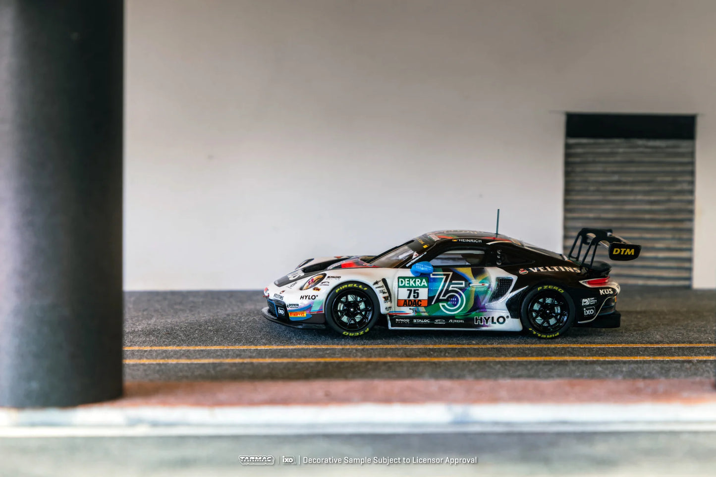 Tarmac Works 1:64 Porsche 911 GT3 R DTM 2023 Ayhancan Güven