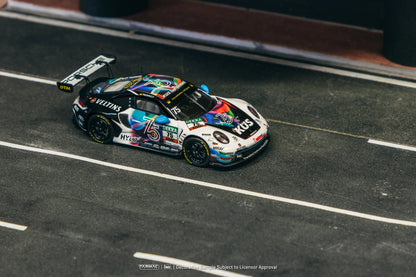 Tarmac Works 1:64 Porsche 911 GT3 R DTM 2023 Ayhancan Güven