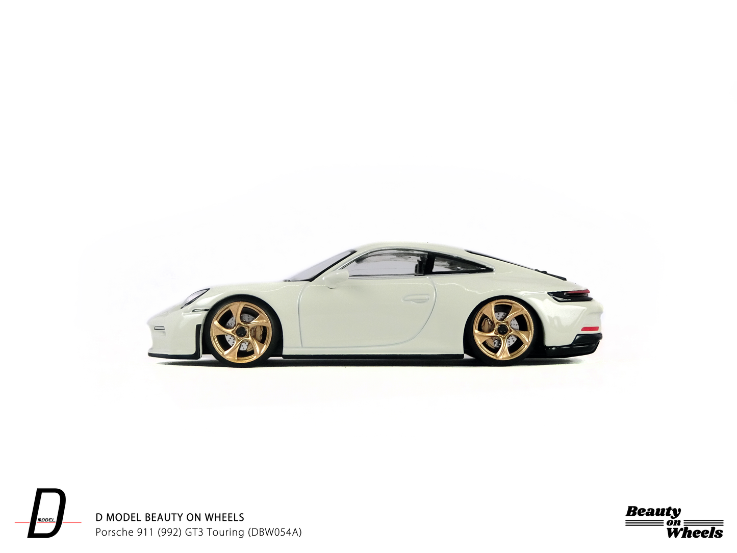 D MODEL BEAUTY ON WHEELS 1:64 Porsche 911 (992) GT3 Touring - White DBW054A