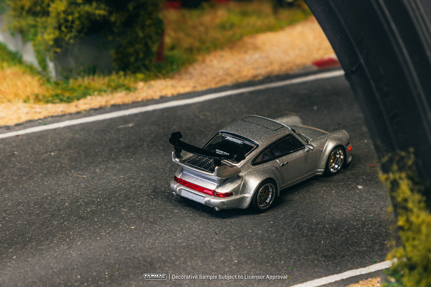 Tarmac Works 1:64 RWB 964 Silver T64-037-SL (Preorder)
