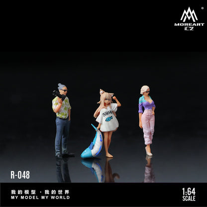 MoreArt 1:64 Anime Girl Photography Doll Set MO223048