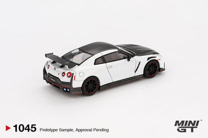 Mini GT 1:64 Nissan GT-R Nismo 2024 – Brilliant White Pearl MGT01045-BL (Preorder)