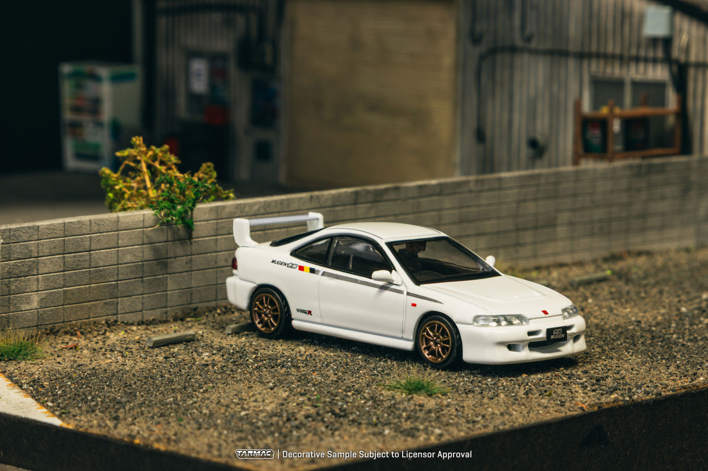 Tarmac Works 1:64 Honda Integra TYPE R DC2 MUGEN Championship White T64G-TL059-WH (Preorder)
