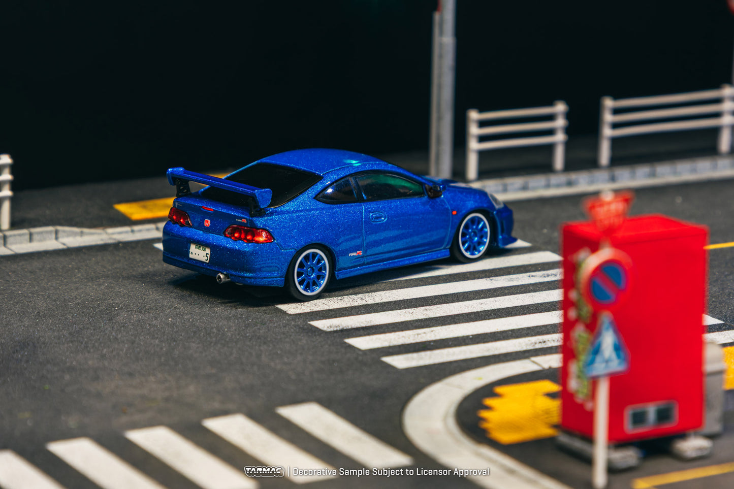 (Preorder) Tarmac Works 1:64 Honda Integra TYPE R DC5 Custom Blue Metallic T64R-TL022-BL