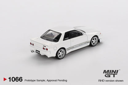 (Preorder) Mini GT 1:64 Nissan Skyline GT-R (R32) VeilSide Combat C-I White MGT01066-BL