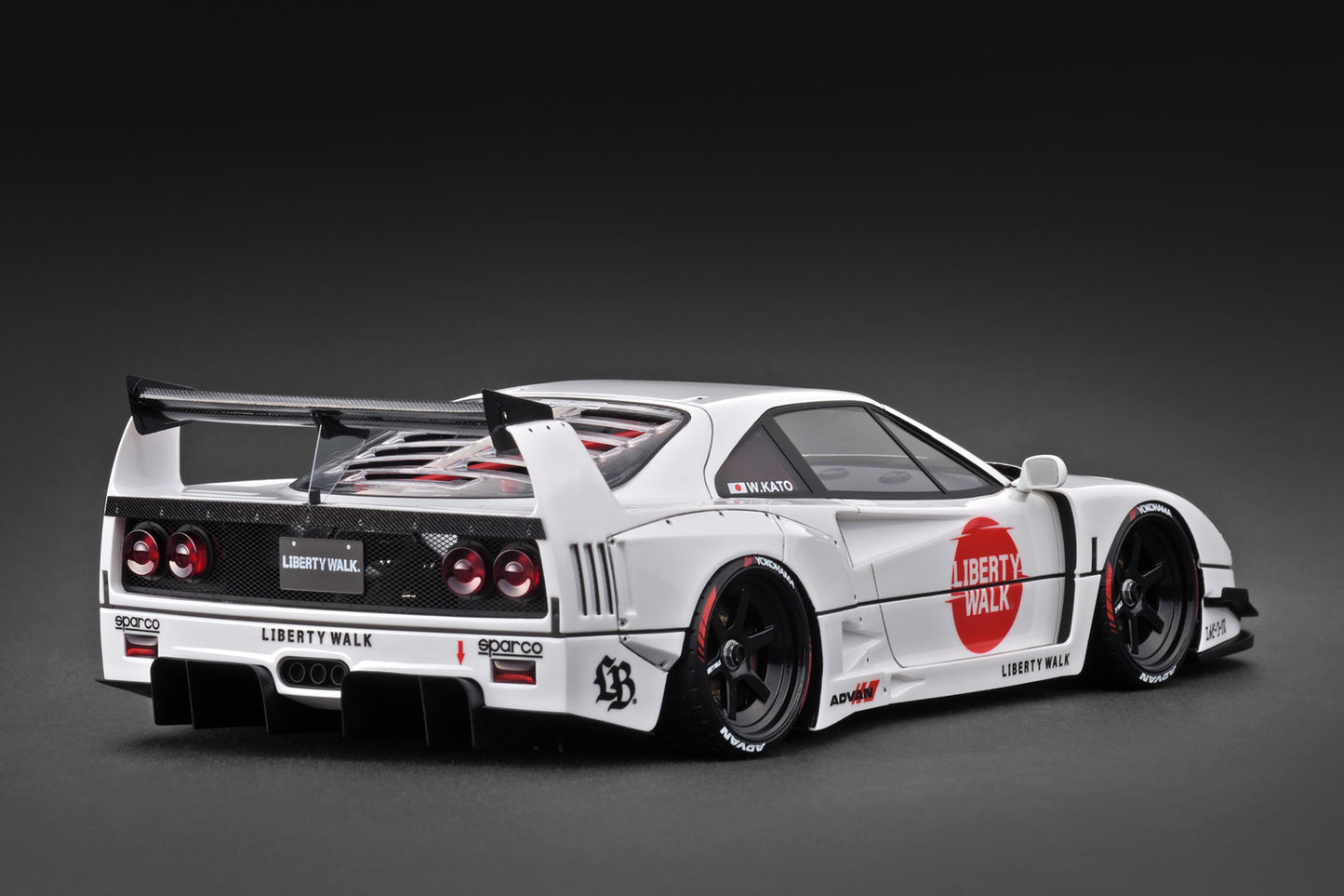Ignition Model 1:18 LB-WORKS 40 White IG3752
