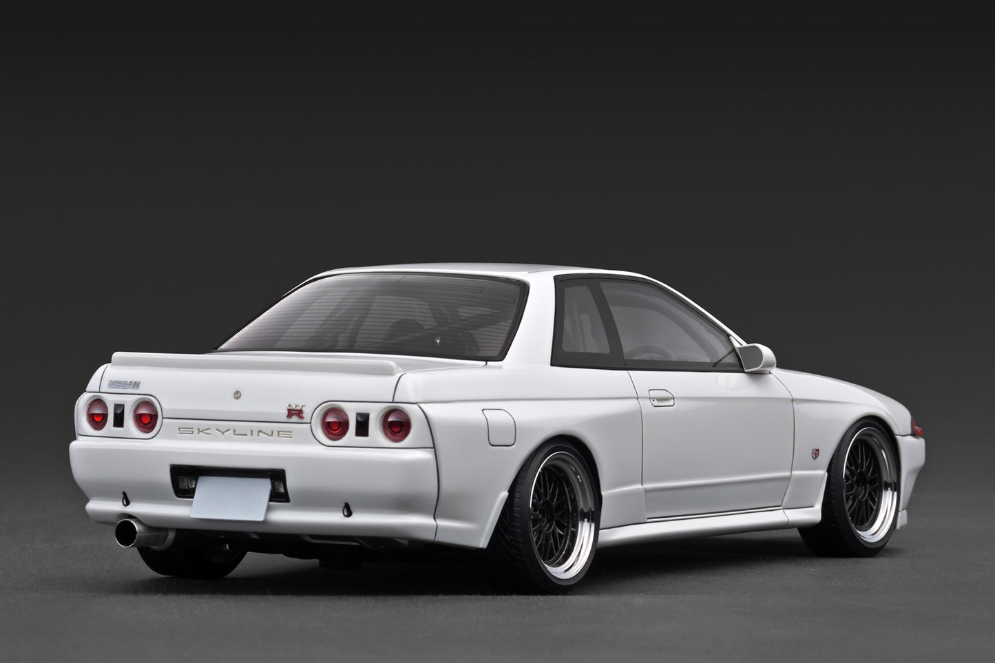 Ignition Model 1:18 NISSAN SKYLINE GT-R (R32) MIDNIGHT Reina‘s R IG3595/IG3596 [2 Versions]