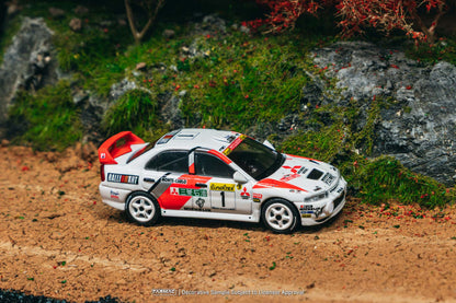 (Preorder) Tarmac Works 1:64 Mitsubishi Lancer Evolution IV Rallye Monte-Carlo 1997 Tommi Mäkinen / Seppo Harjanne T64G-076-97MCR01