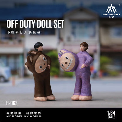 MoreArt 1:64 Off Duty Doll Set MO223063