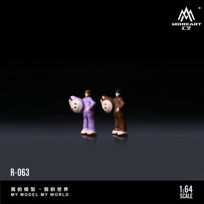 MoreArt 1:64 Off Duty Doll Set MO223063