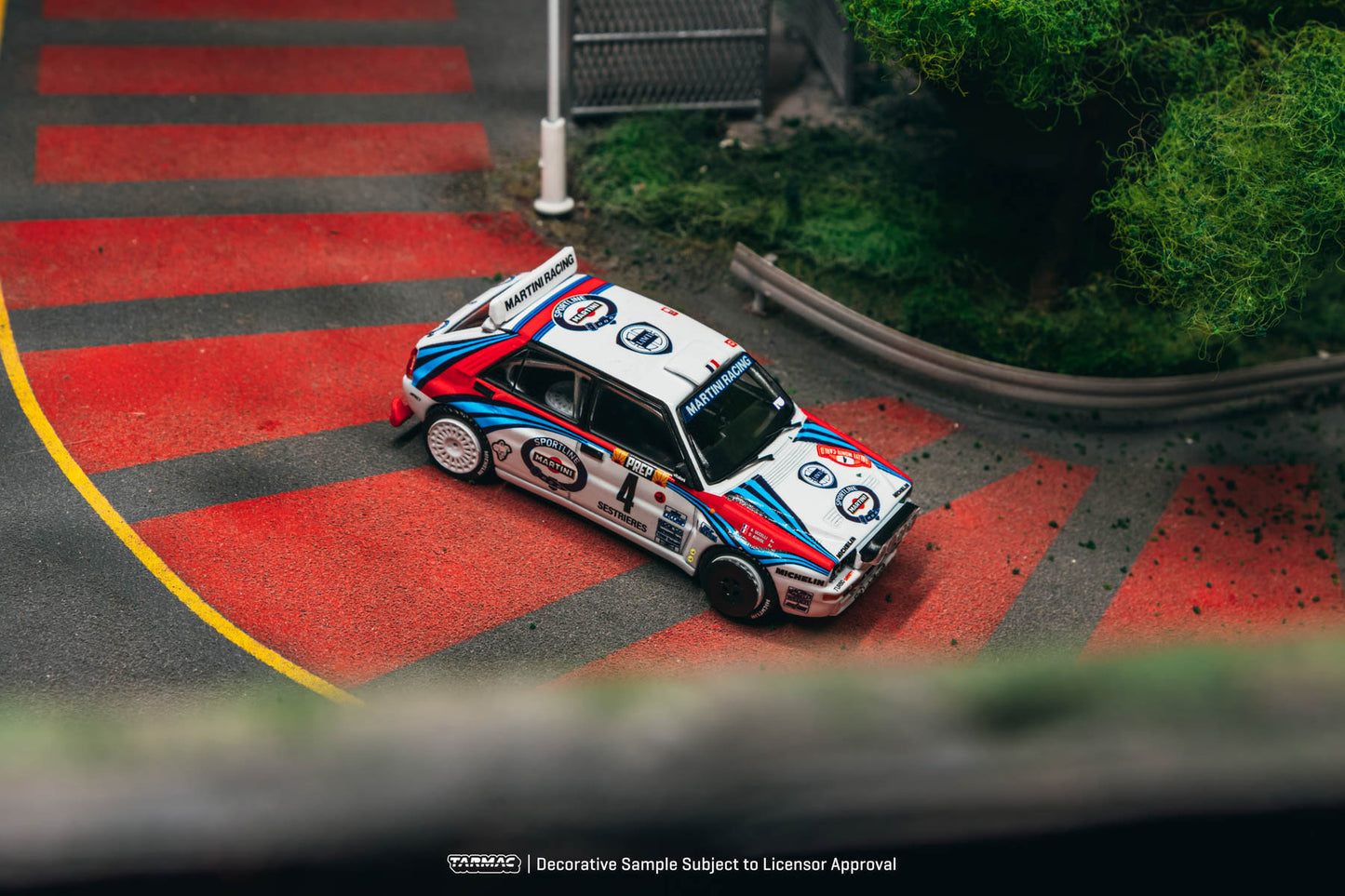 (Preorder) Tarmac Works 1:64 Lancia Delta HF Integrale Monte Carlo Rally 1992 Winner T64-049-92MCR04
