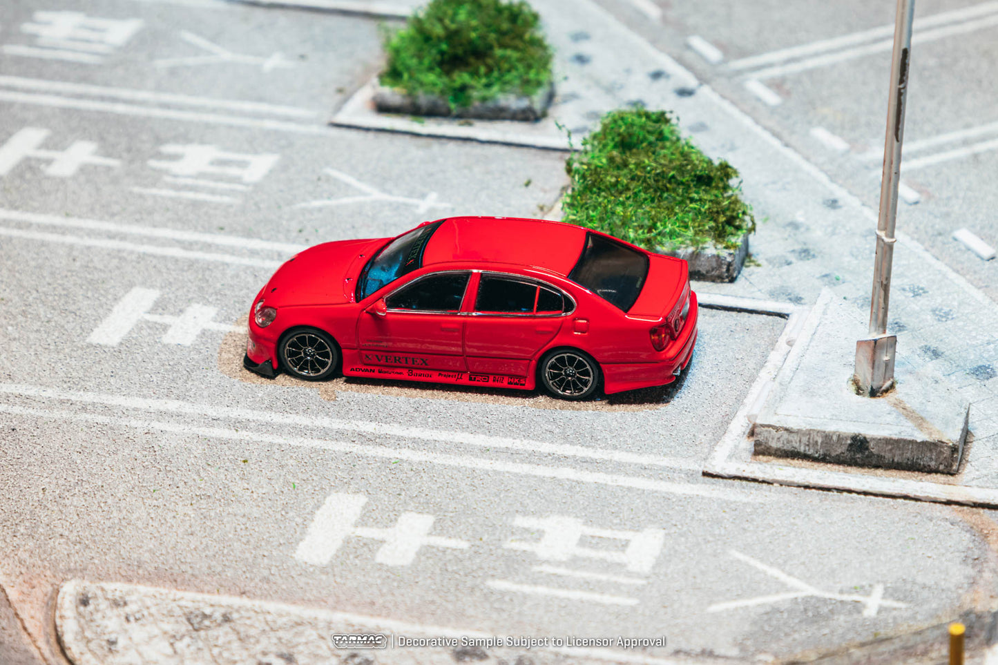 (Preorder) Tarmac Works 1:64 VERTEX Toyota Aristo JZS161 Red Model Car + Trading Cards Combo Set T64G-081-RE
