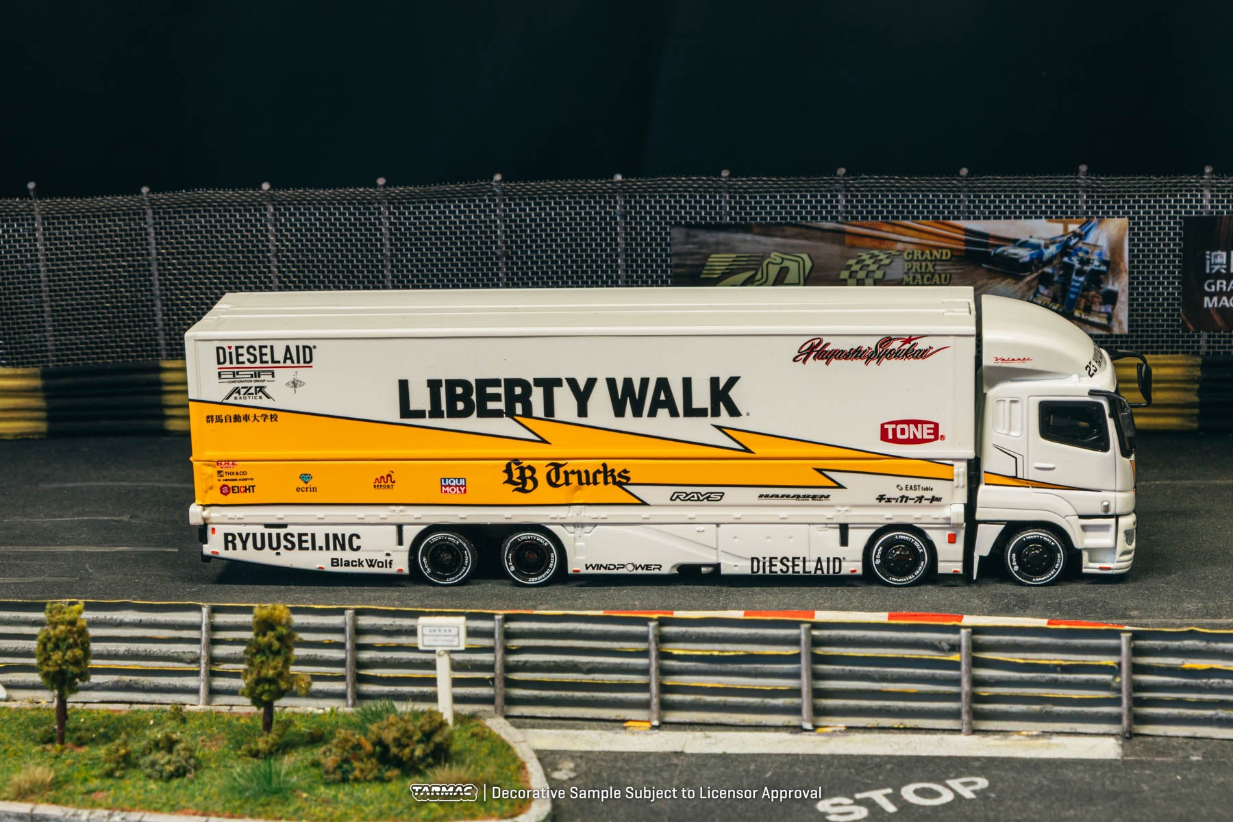 ミニカー TARMACMitsubishiFusoSuperGreat LB-TRUCKS Preorder) Tarmac Works 1:64 Mitsubishi Fuso Super Great LB-TRUCKS