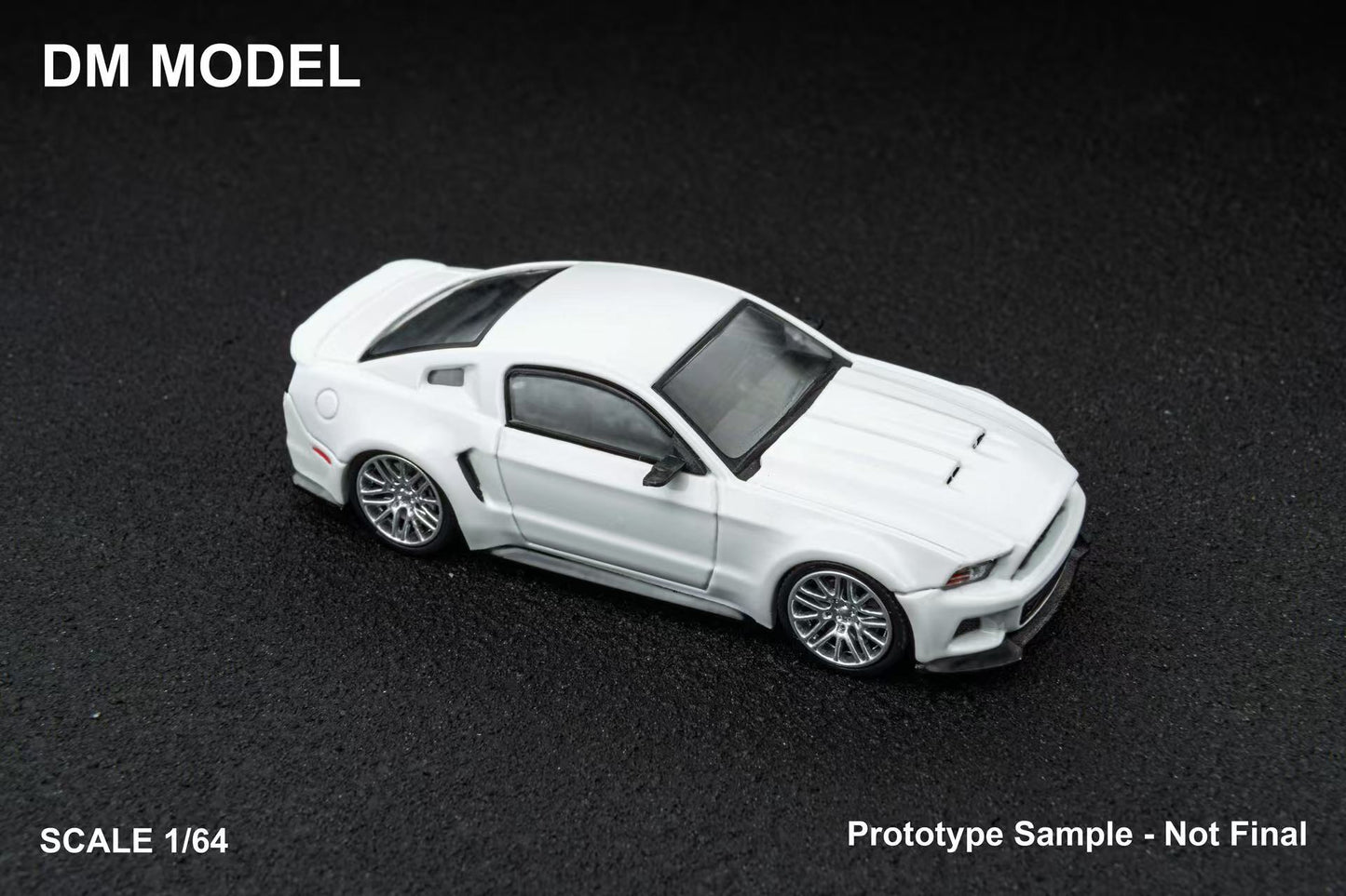 DM Model 1:64 Modified Ford Mustang 2014 [Gulf/White] (Preorder)