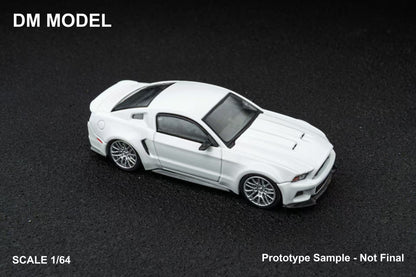 DM Model 1:64 Modified Ford Mustang 2014 [Gulf/White] (Preorder)