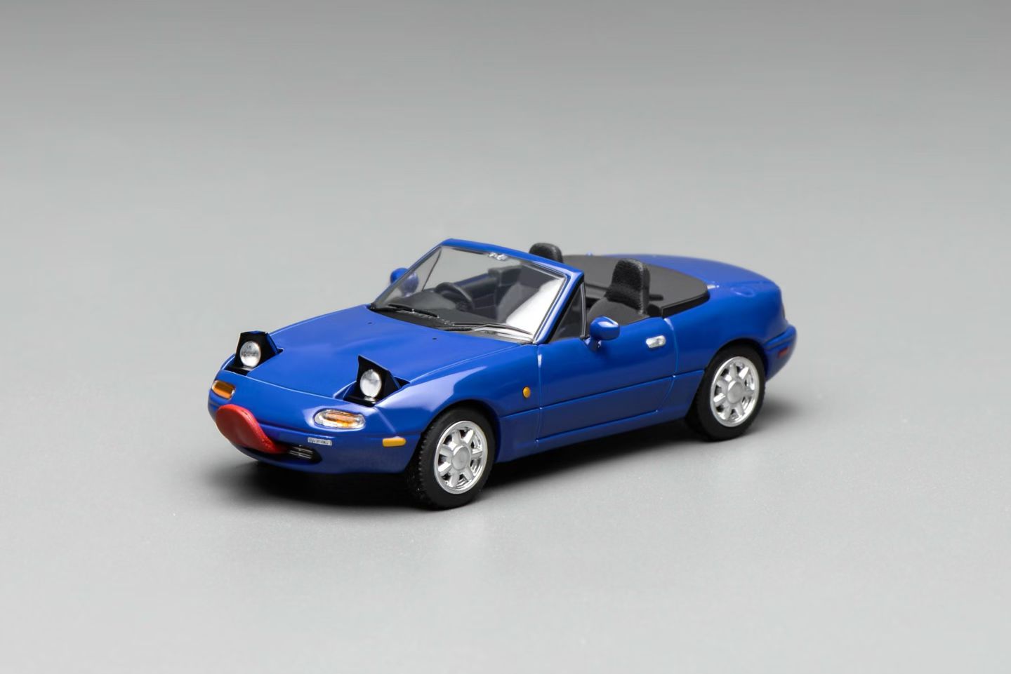 Preorder) Motorhelix 1:64 Mazda MX-5 Miata (NA) LHD Laguna Blue Preorder) Motorhelix 1:64 Mazda MX-5 Miata (NA) LHD Laguna Blue